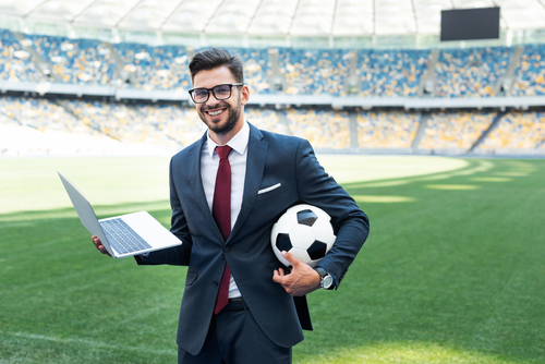 What is the best degree to earn for a career in Sports Management? 